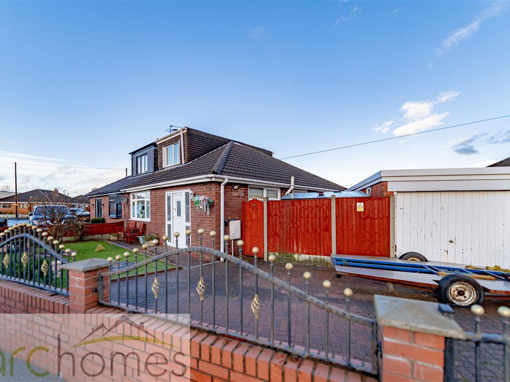 4 bed semidetached bungalow for sale in Ashley Road, Hindley Green