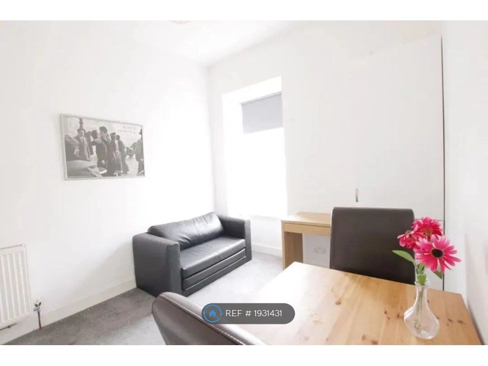 2 bed flat to rent in Dumbarton Road, Glasgow G11, £1,200 pcm Zoopla