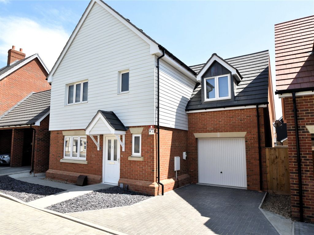 4 bed detached house for sale in Lakeview Lane, Mytchett, Surrey GU16