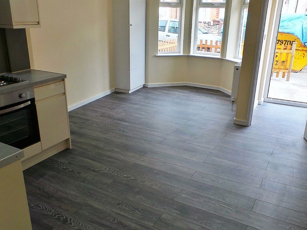 1 bed flat to rent in Winchester Road, Chingford E4 Zoopla