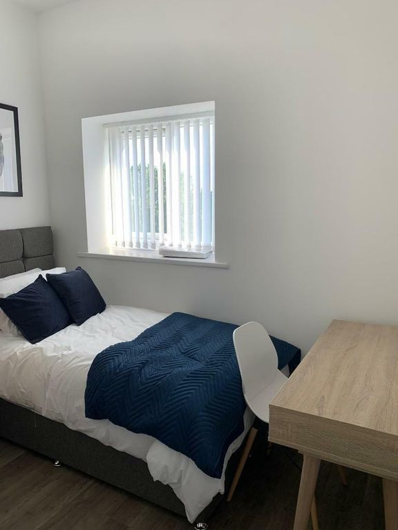 Room to rent in Reeds Lane, Wirral CH46, £400 pcm Zoopla