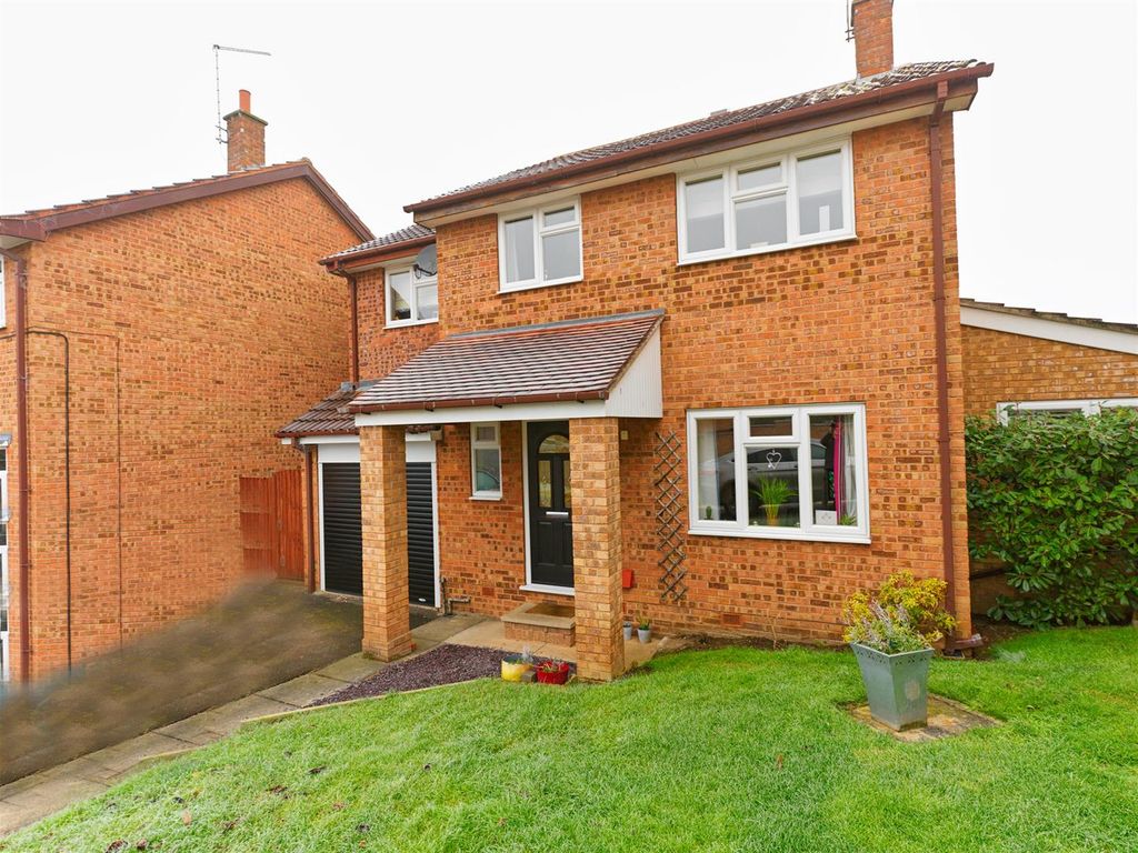 4 bed detached house for sale in Penlington Court, Nantwich, Cheshire CW5 Zoopla