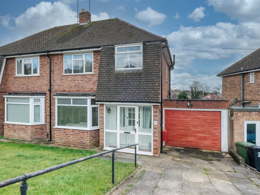 3 bed semidetached house for sale in Mason Road, Headless Cross