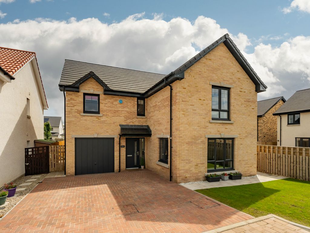 4 bed detached house for sale in Balfour Drive, East Calder EH53, £