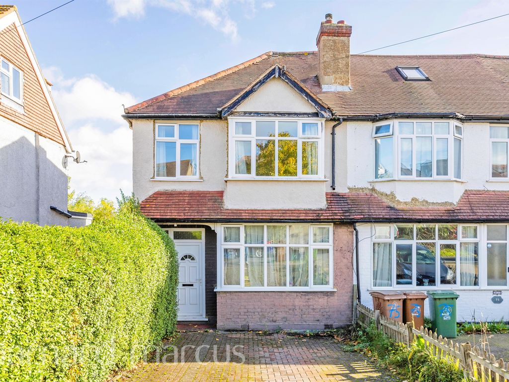 3 bed end terrace house for sale in Bridgewood Road, Worcester Park KT4
