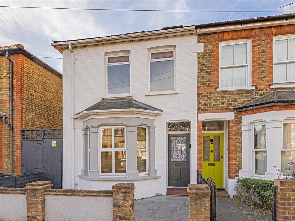 4 bed property for sale in Queens Road, Feltham TW13 Zoopla