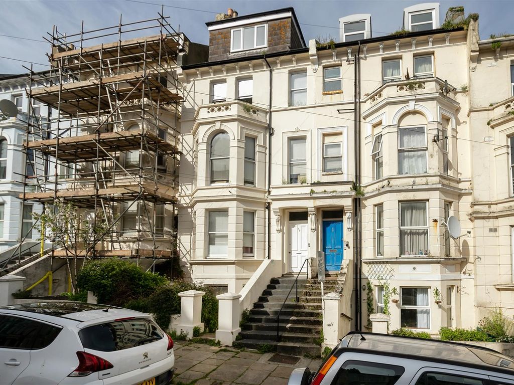 1 bed flat for sale in Carisbrooke Road, St. LeonardsOnSea TN38, £