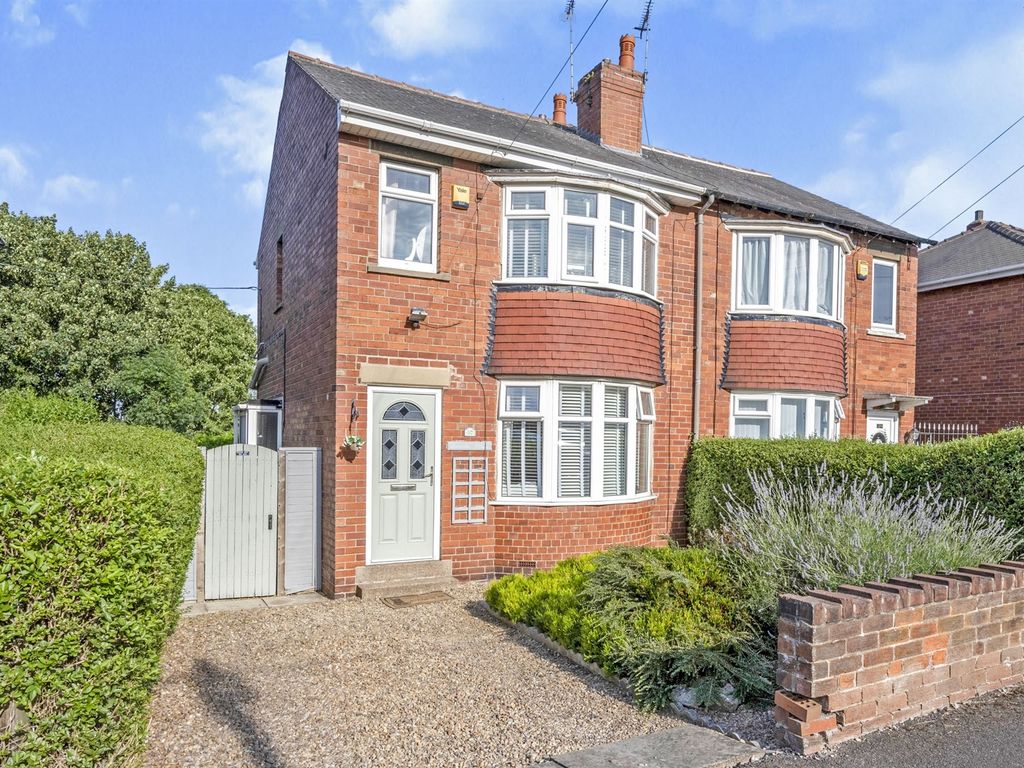 3 bed semidetached house for sale in Ingleborough Drive, Sprotbrough
