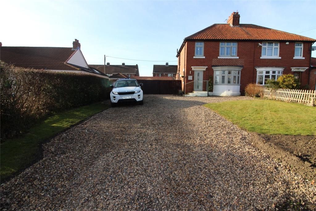 3 bed semidetached house for sale in Biddick Lane, Fatfield