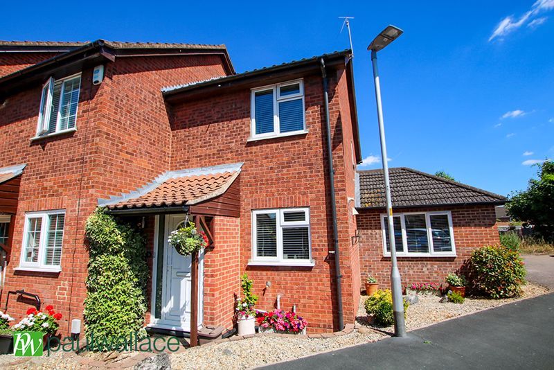 2 bed terraced house for sale in Broomfield Avenue, Broxbourne EN10