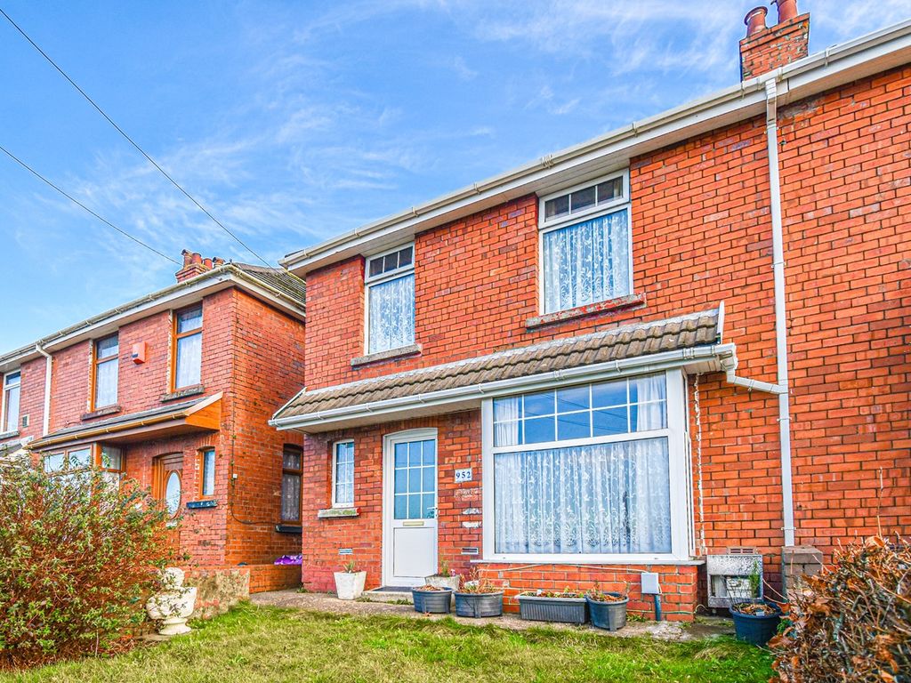 3 bed semidetached house for sale in Carmarthen Road, Fforestfach