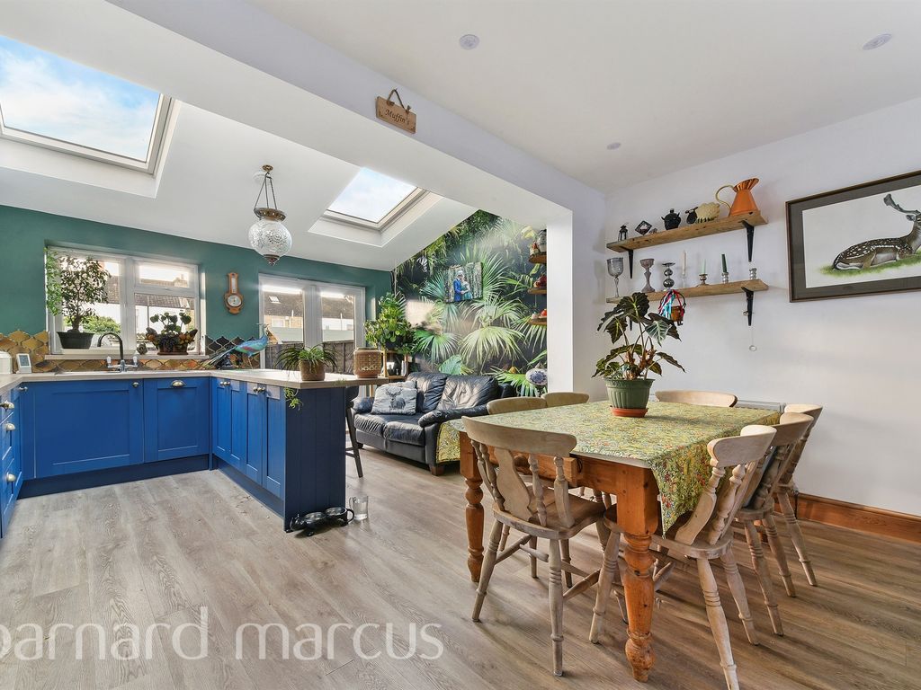 2 bed end terrace house for sale in Anthony Road, London SE25, £425,000