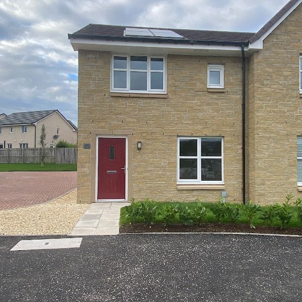 3 bed semidetached house to rent in Strathallan Way, Auchterarder