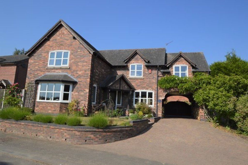 4 bed detached house for sale in Church Walks, NortonInHales, Market
