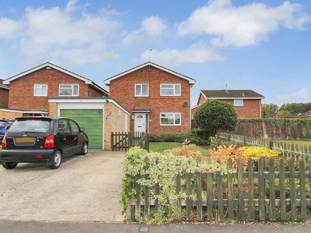 3 bed detached house for sale in Elmore, Eldene, Swindon, Wiltshire SN3