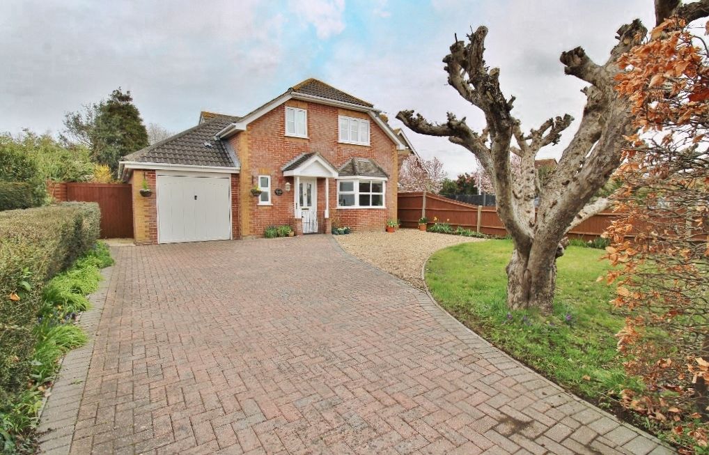 4 bed detached house for sale in Stubbington Lane, Stubbington, Fareham