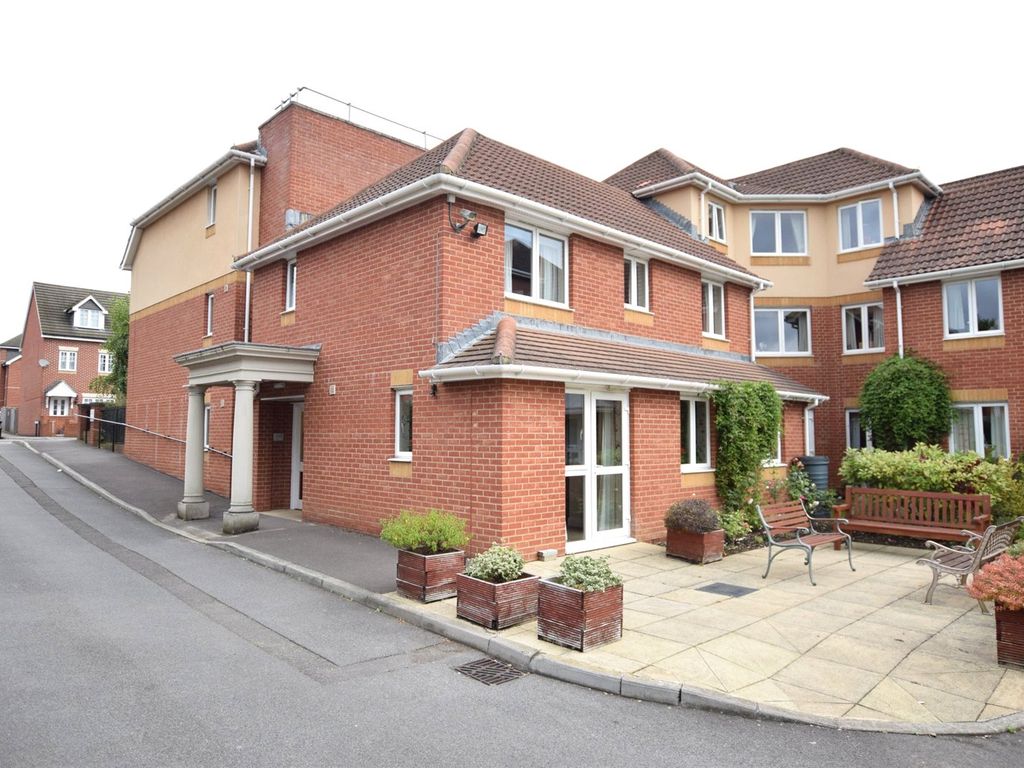 1 bed flat for sale in Victoria Road, Farnborough, Hampshire GU14 Zoopla