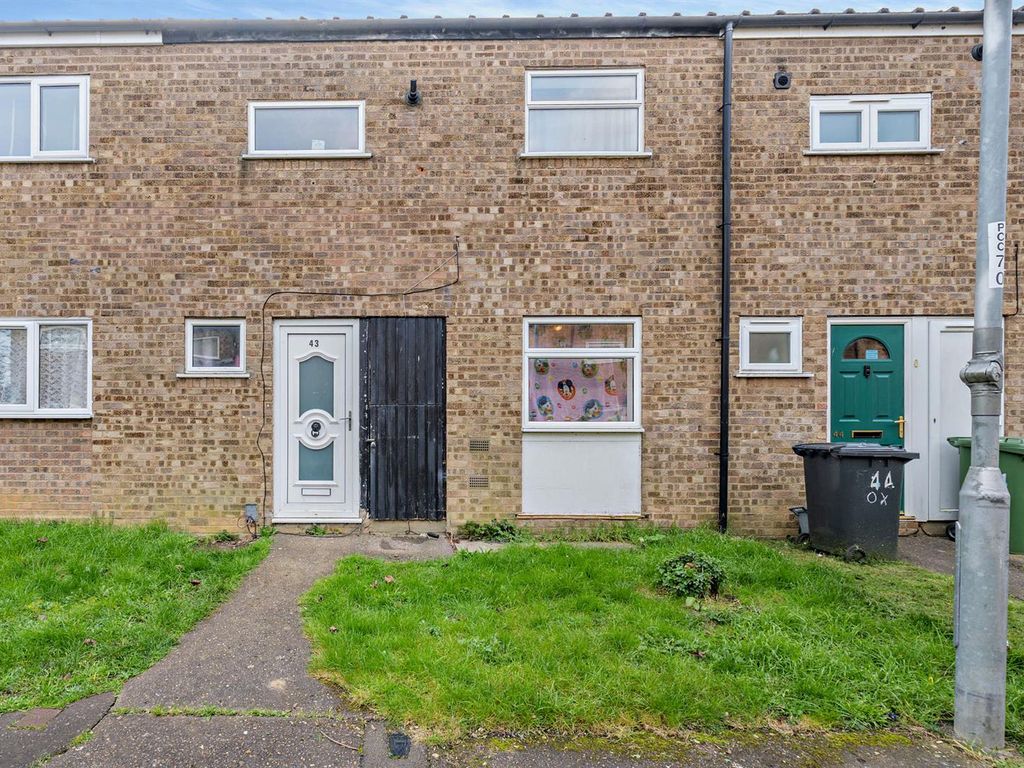 3 bed terraced house for sale in Oxclose, Bretton, Peterborough PE3, £