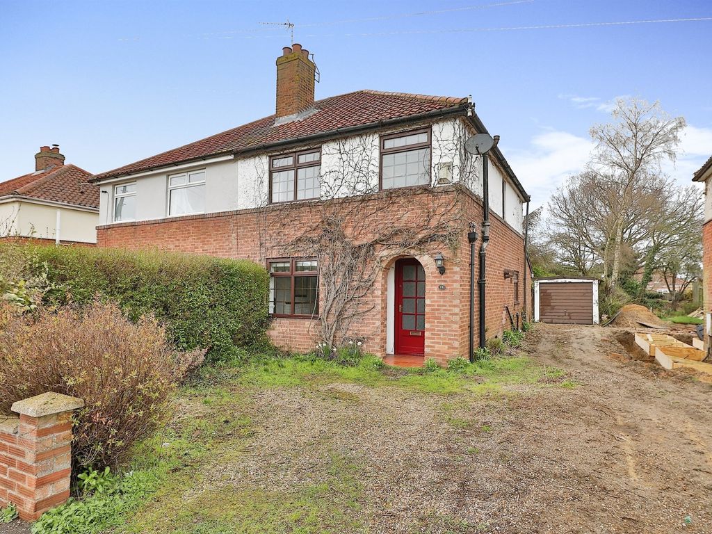3 bed semidetached house for sale in Samson Road, Hellesdon, Norwich