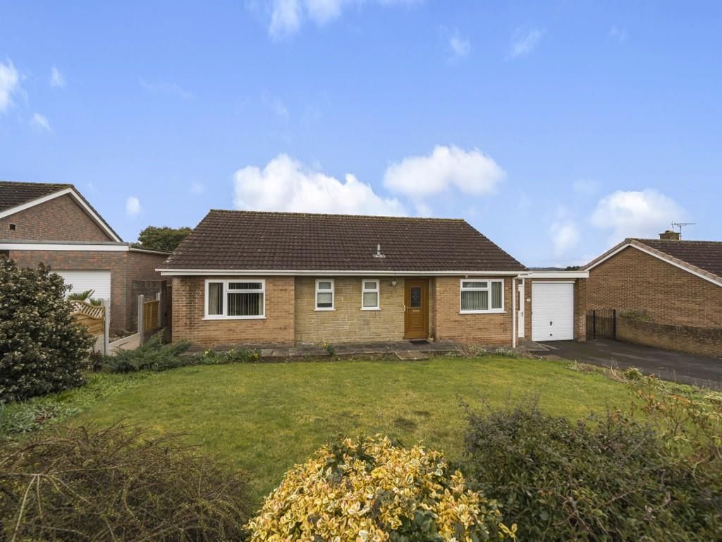 2 bed detached bungalow for sale in Abbey Close, Axminster, Devon EX13