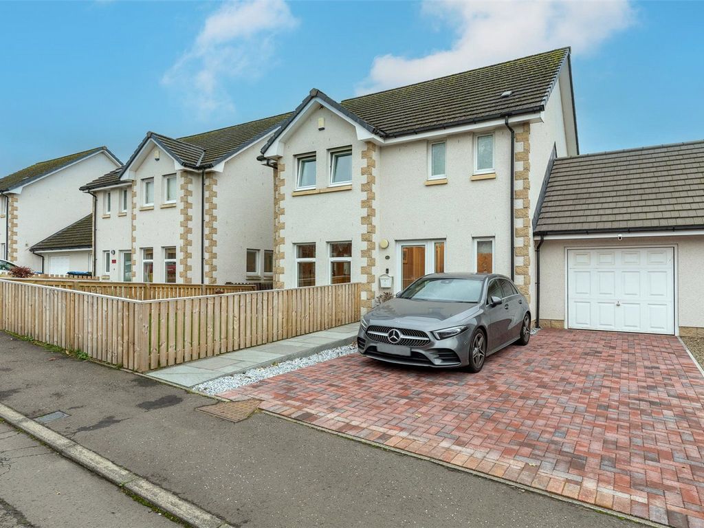 3 bed linkdetached house for sale in Mart Street, Alyth, Blairgowrie