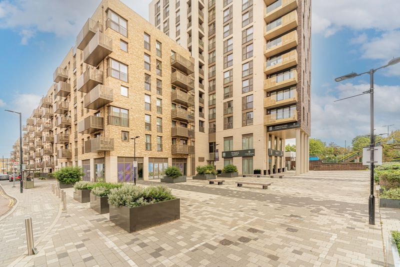 1 bed flat for sale in Alma Road, Enfield EN3, £275,000 Zoopla