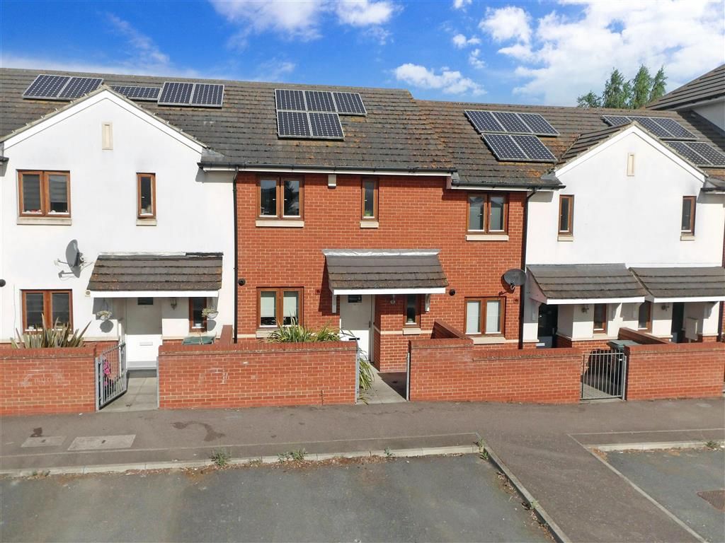 3 bed terraced house for sale in Palmer Avenue, Gravesend, Kent DA12