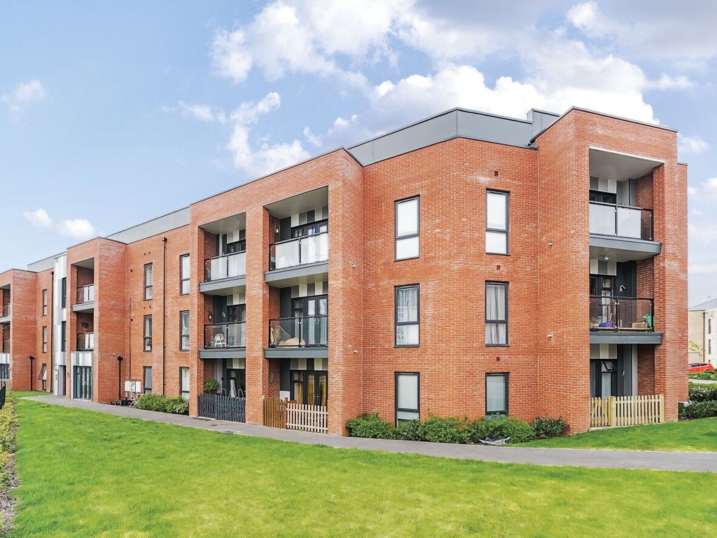 1 bed flat for sale in Cashmere Drive, Andover SP11, £85,000 Zoopla