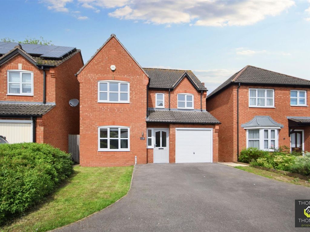 4 bed detached house to rent in Tudor Close, Churchdown, Gloucester GL3