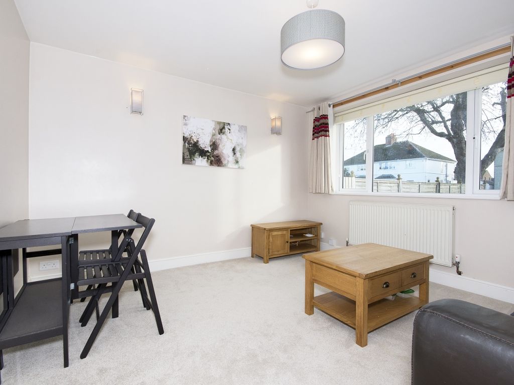 1 bed flat to rent in Park Avenue, Kidlington OX5, £1,050 pcm Zoopla