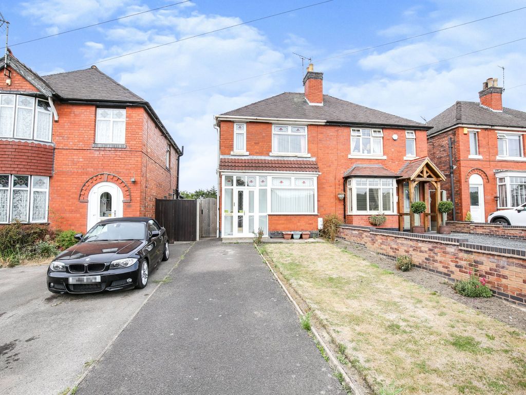 3 bed semidetached house for sale in Watling Street, Grendon