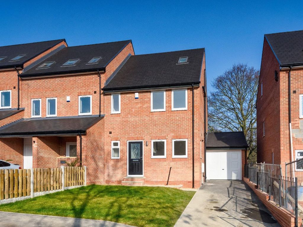 4 bed end terrace house for sale in Woodbury Road, Sheffield S9 Zoopla