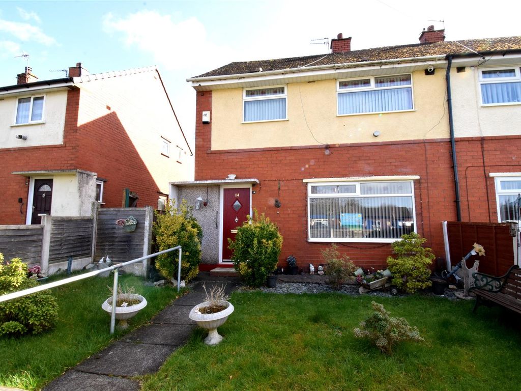 3 bed semidetached house for sale in Clough Avenue, Westhoughton