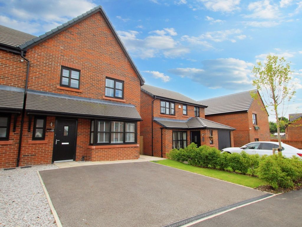 New home, 3 bed semidetached house for sale in Hilldale, AshtonIn