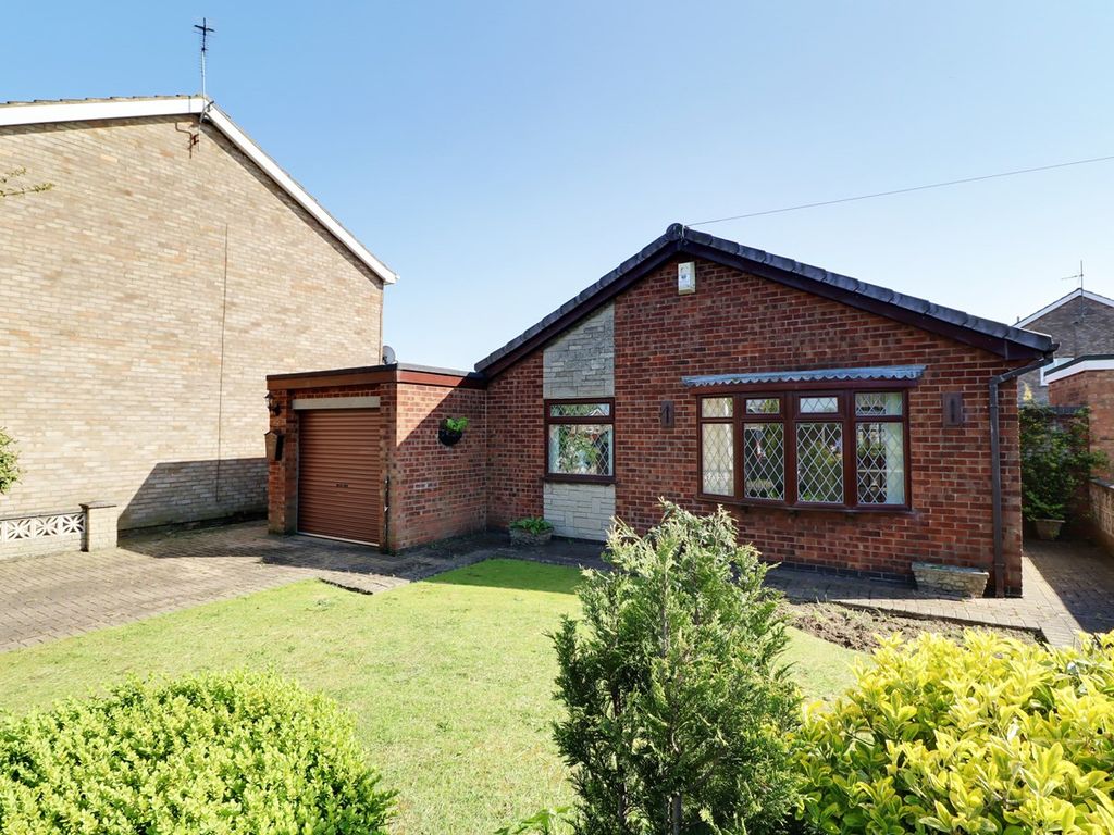 2 bed detached bungalow for sale in Timberland, Bottesford DN16, £