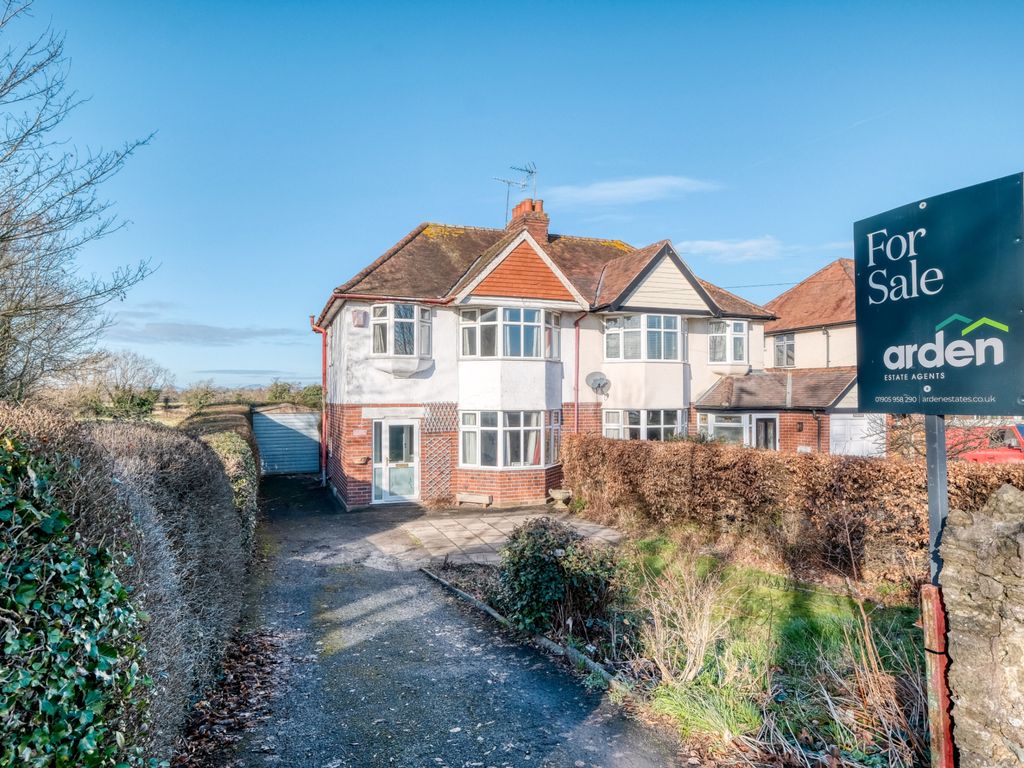 3 bed semidetached house for sale in Droitwich Road, Claines