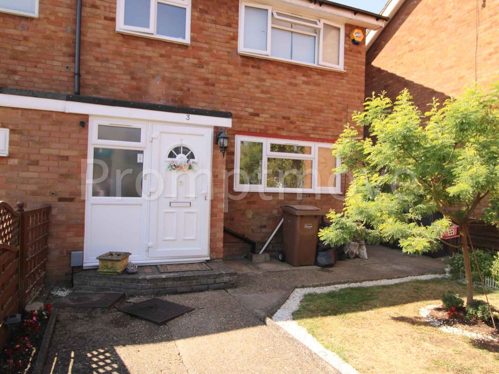 3 bed property to rent in Andover Close, Luton LU4 Zoopla