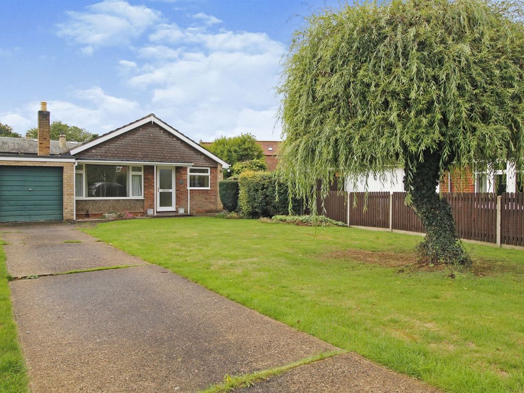 3 bed detached bungalow for sale in St. Andrews Drive, BurtonUpon