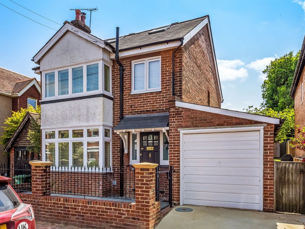 4 bed detached house for sale in Stephens Road, Tunbridge Wells TN4