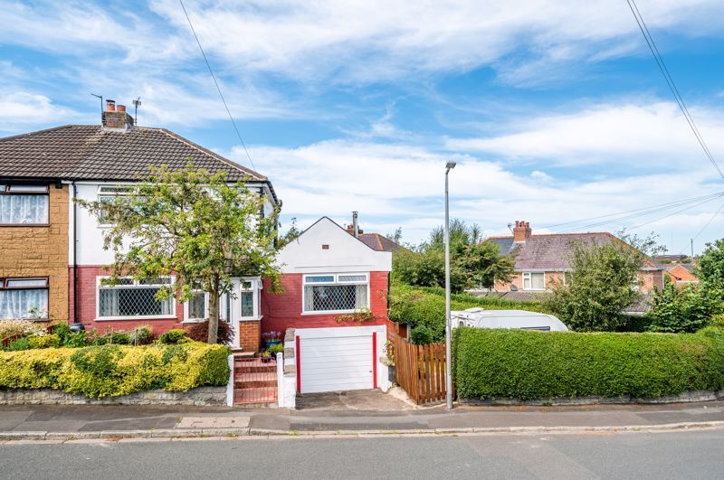 3 bed semidetached house for sale in Colinmander Gardens, Aughton