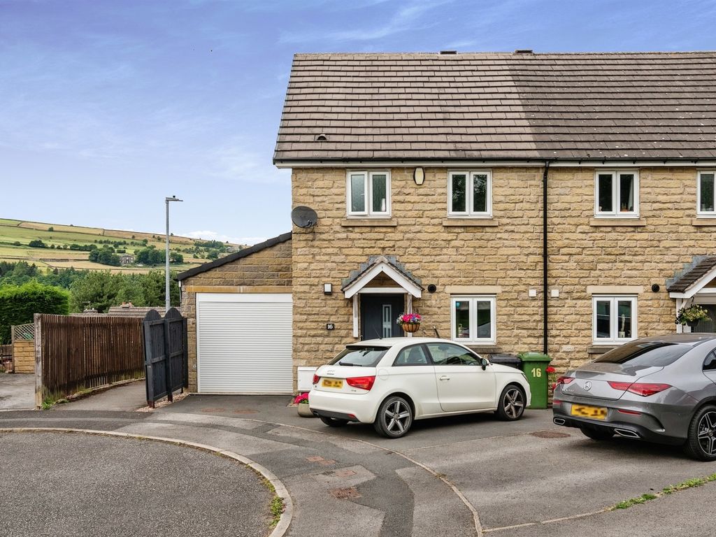 3 bed semidetached house for sale in Waingate Park, Linthwaite