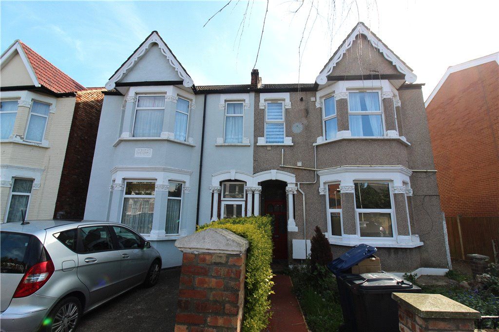 Studio to rent in Melbourne Avenue, Ealing W13 Zoopla