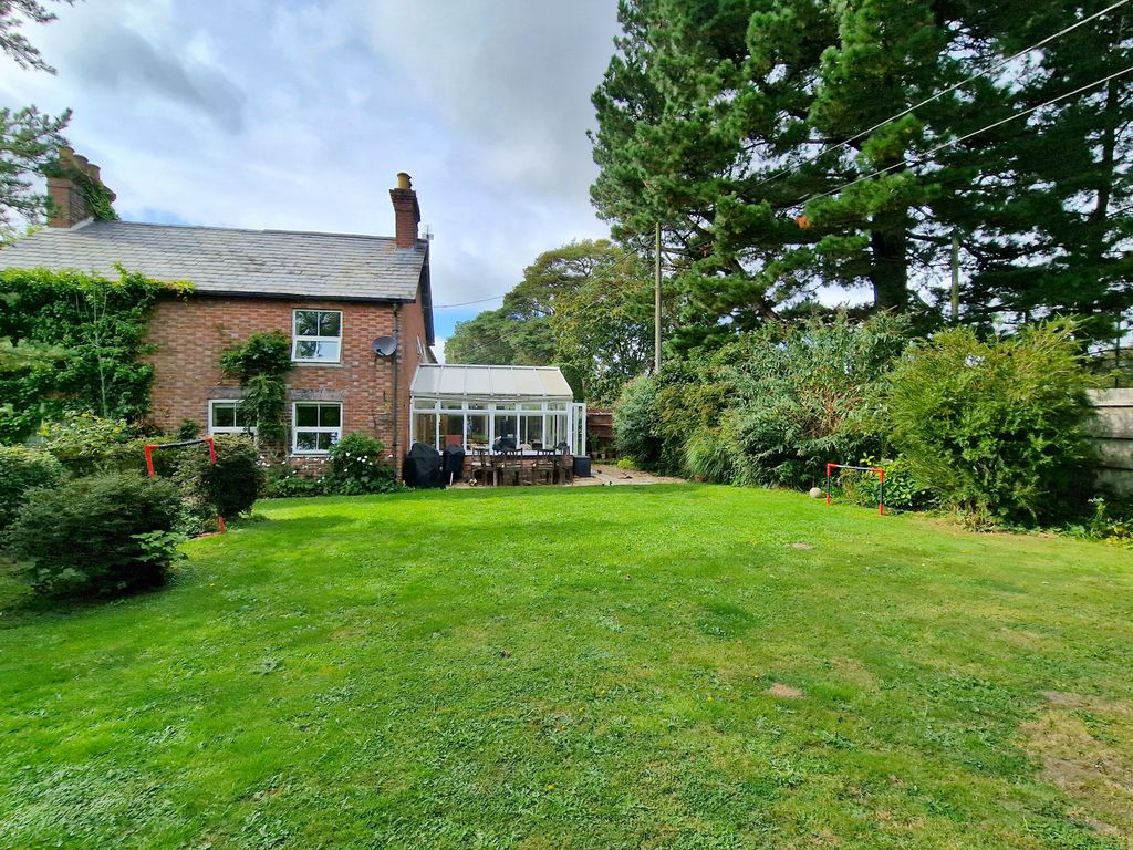 3 bed semidetached house for sale in Arnewood Bridge Road, Sway