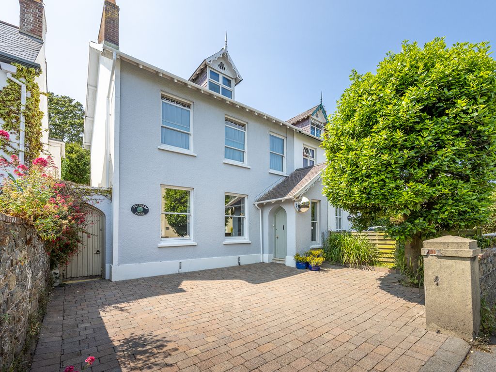 4 bed semidetached house for sale in Kings Road, St. Peter Port