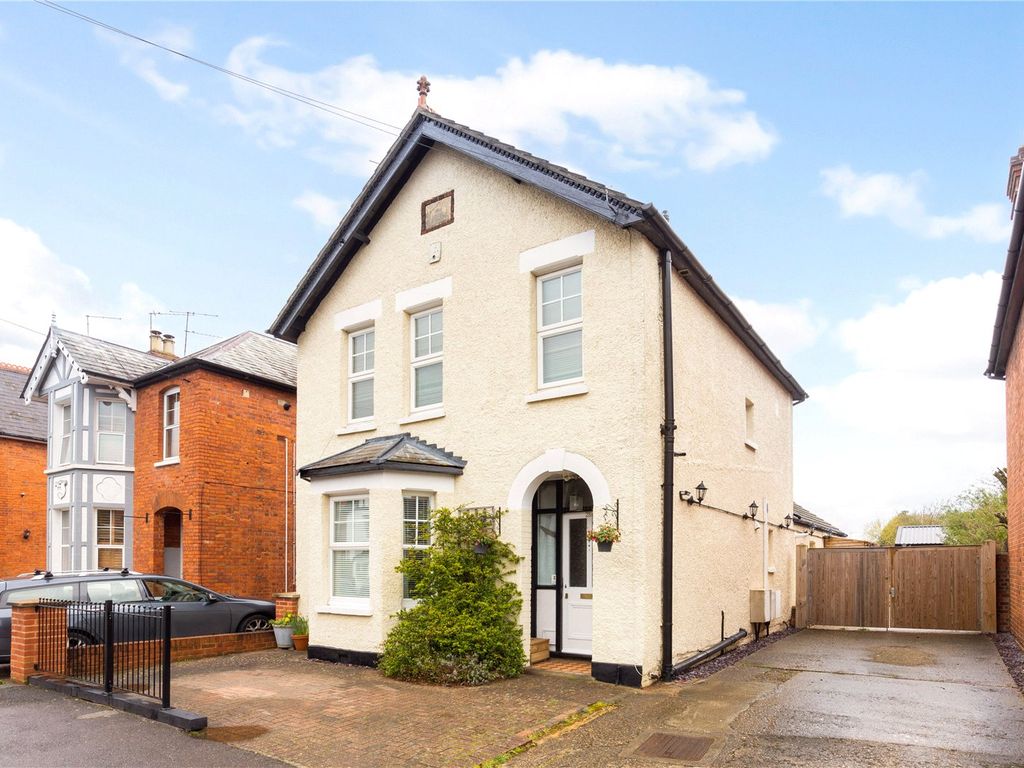 3 bed detached house for sale in Wellington Road, Maidenhead, Berkshire