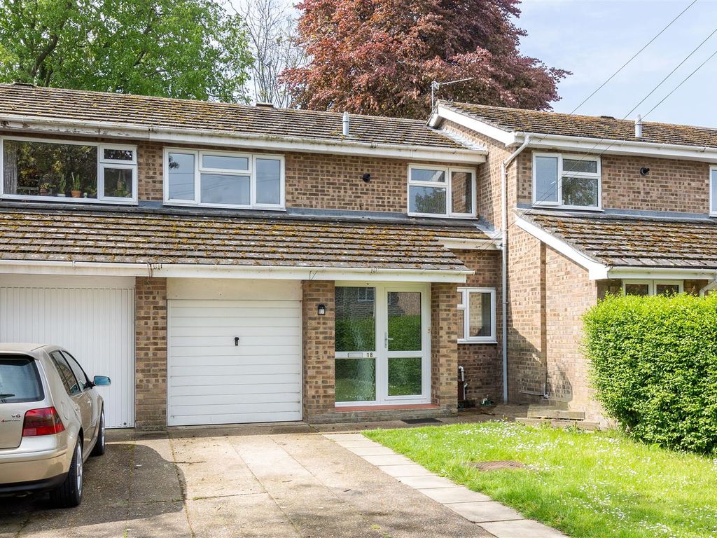 3 bed terraced house for sale in Stotfold, Hitchin SG5, £385,000 Zoopla