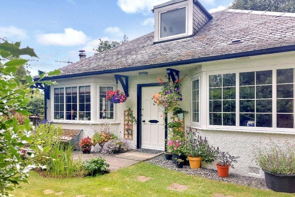 3 bed bungalow for sale in East Moulin Road, Pitlochry PH16, £365,000