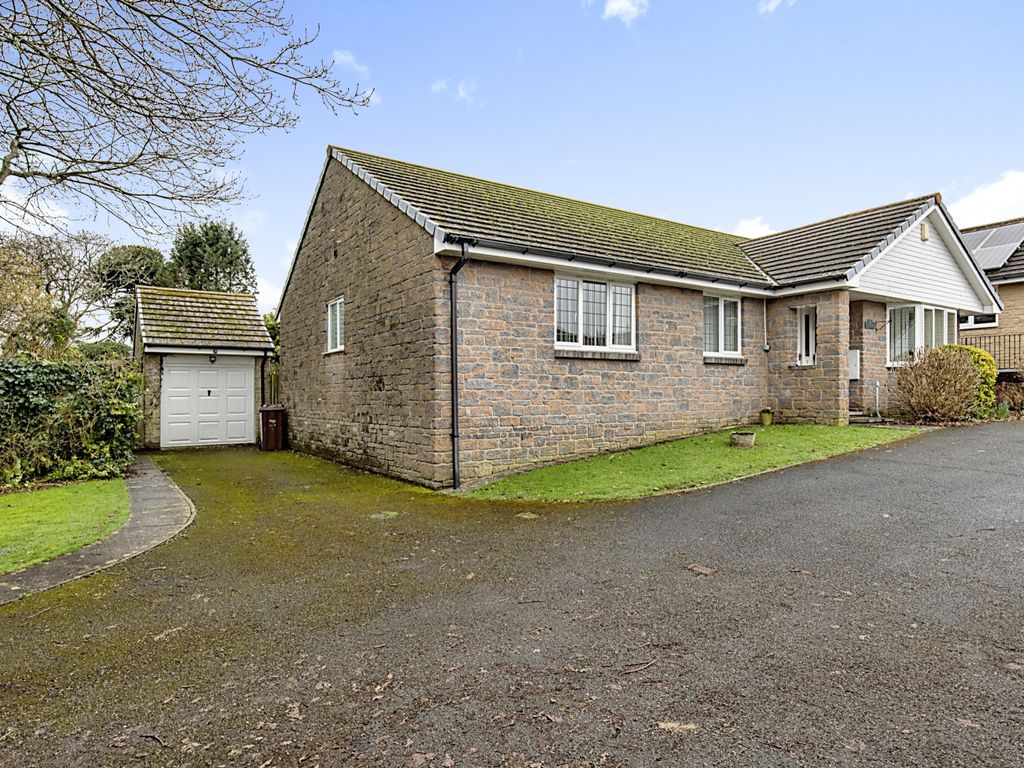 3 bed bungalow for sale in Henscol Vale, Liskeard, Cornwall PL14 Zoopla
