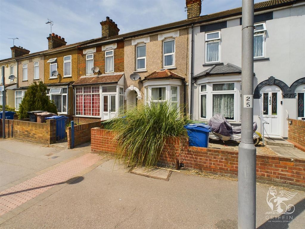 3 bed terraced house for sale in London Road, Grays RM17, £325,000 Zoopla
