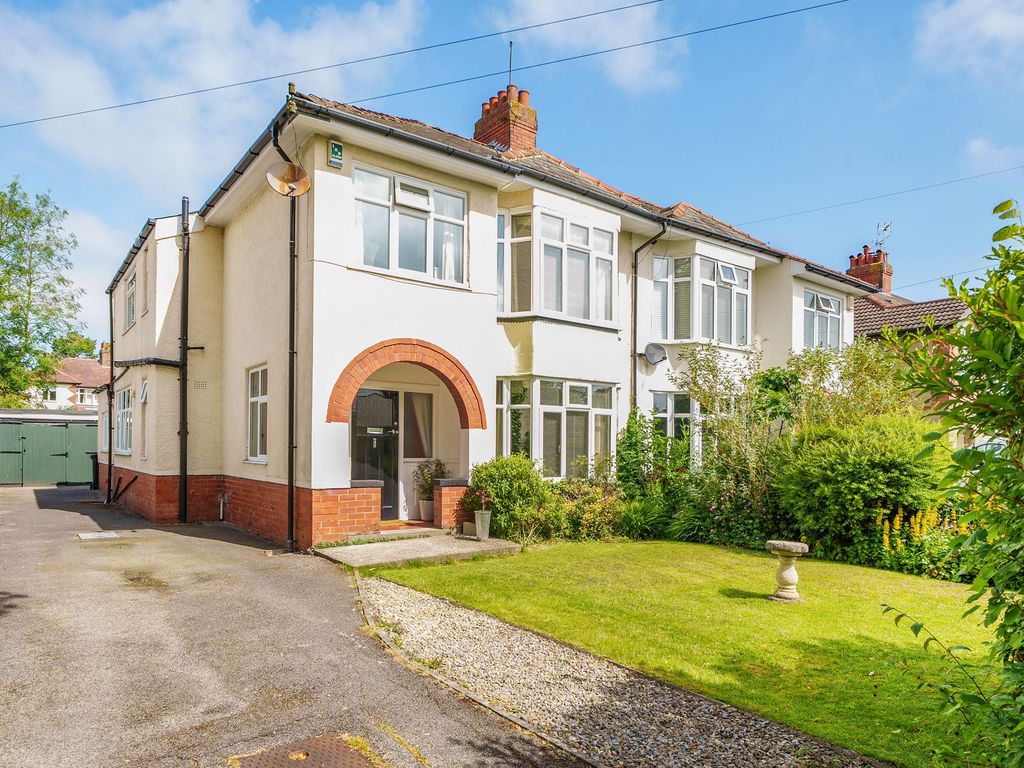 4 bed semidetached house for sale in St. Hildas Road, Harrogate HG2, £